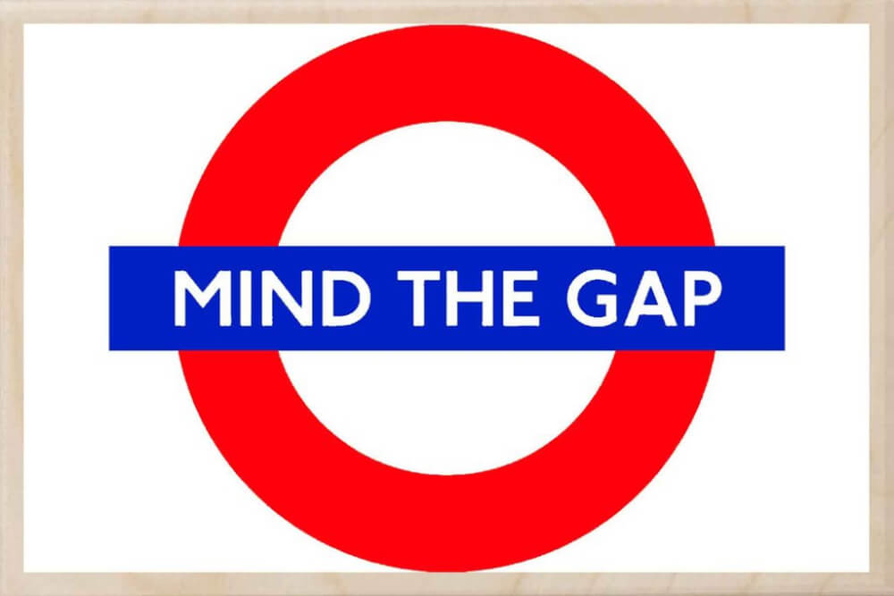 london_underground_mind_the_gap_wooden_p