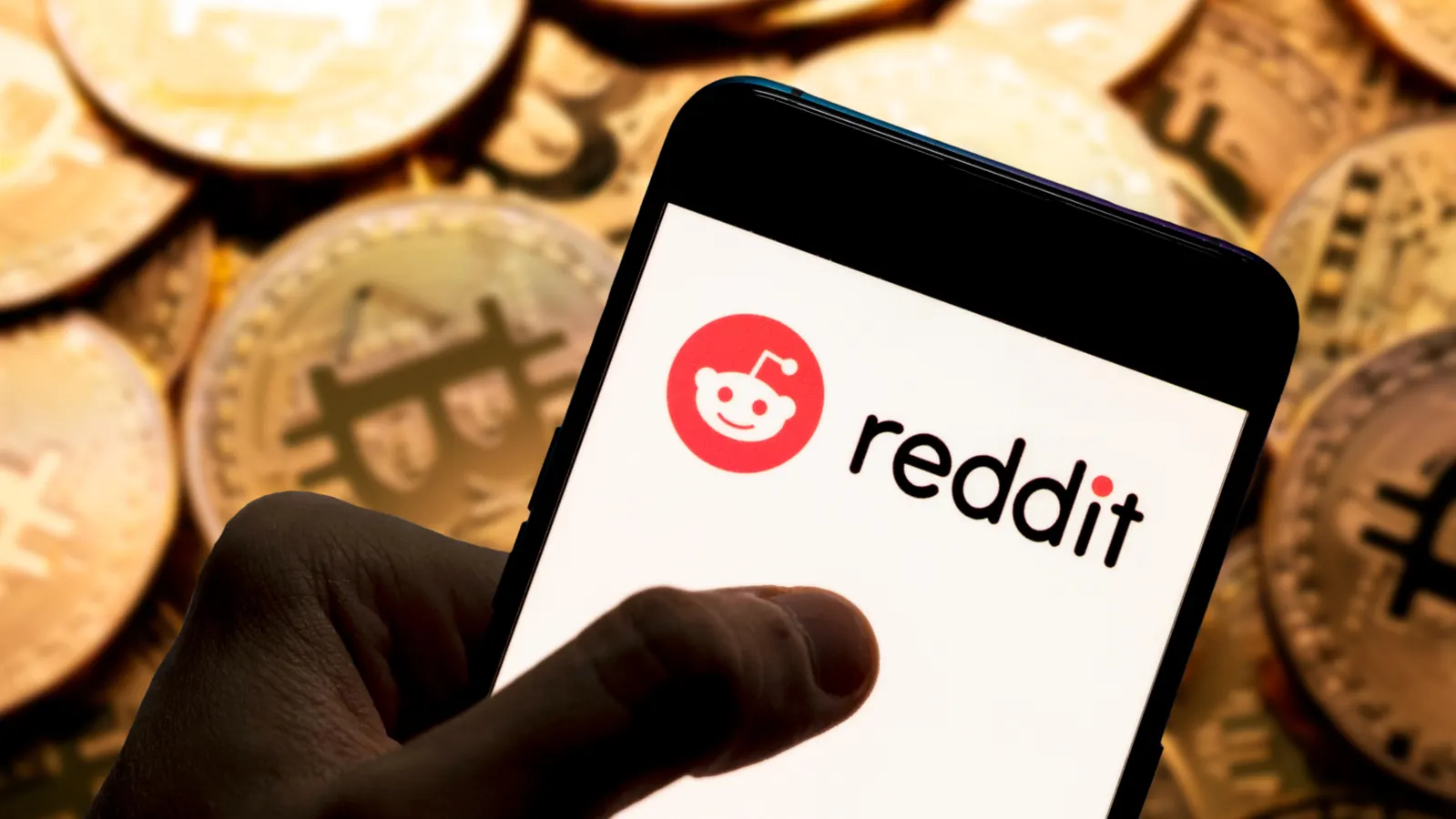 What Reddit Gets Right (and Wrong) About Crypto Investing