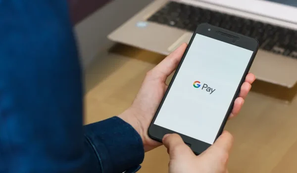 How Google Pay Integrates With Crypto Cards