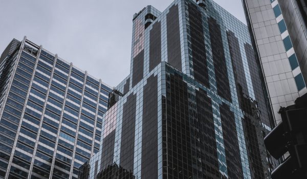 photo 1444795072735 afab18f87005